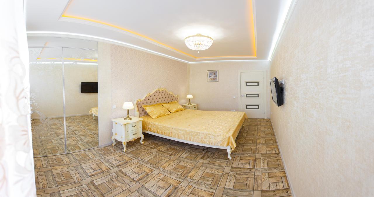 Apartment Near Railway Station キエフ エクステリア 写真