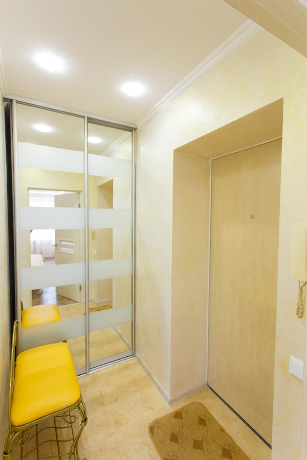 Apartment Near Railway Station キエフ エクステリア 写真